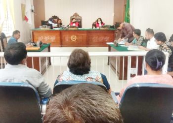 RE Siahaan Gugat KPK dan Lainnya Rp 45 M, Sidang Berlangsung Singkat